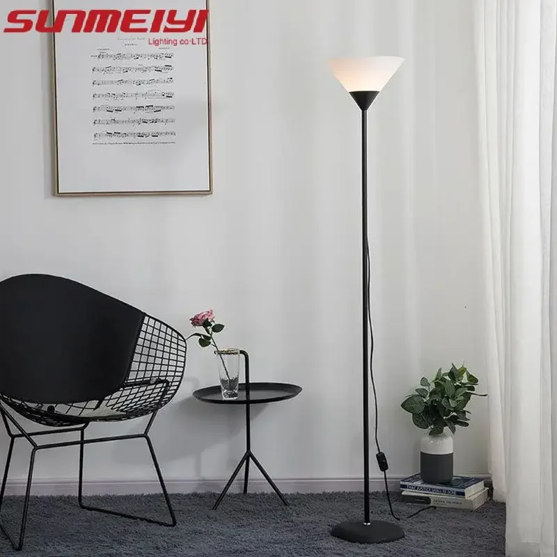 Floor Lamp Tripod - Nordische Minimalistische und Modische Stehlampe E27