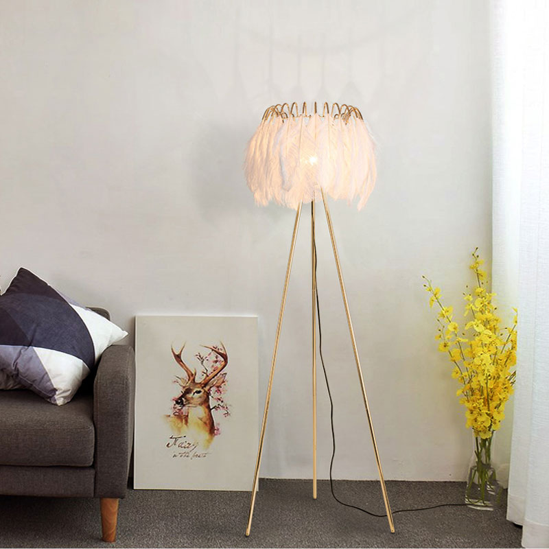 Moderne Stehlampe für Wohnzimm – Floor Lamp Tripod Bewertung und Preis